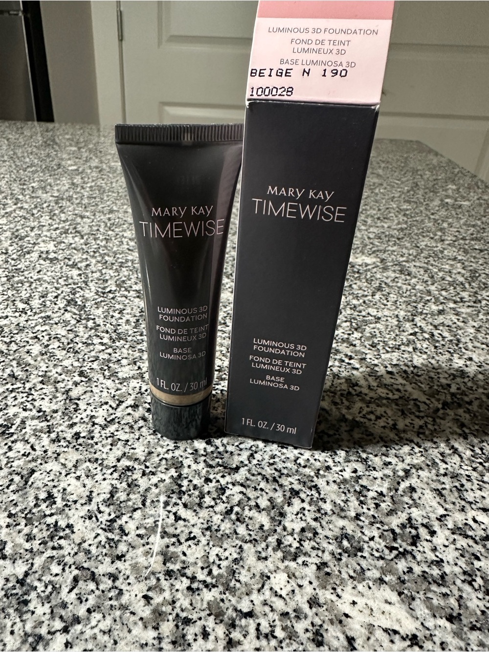 Mary Kay luminous 3D foundation